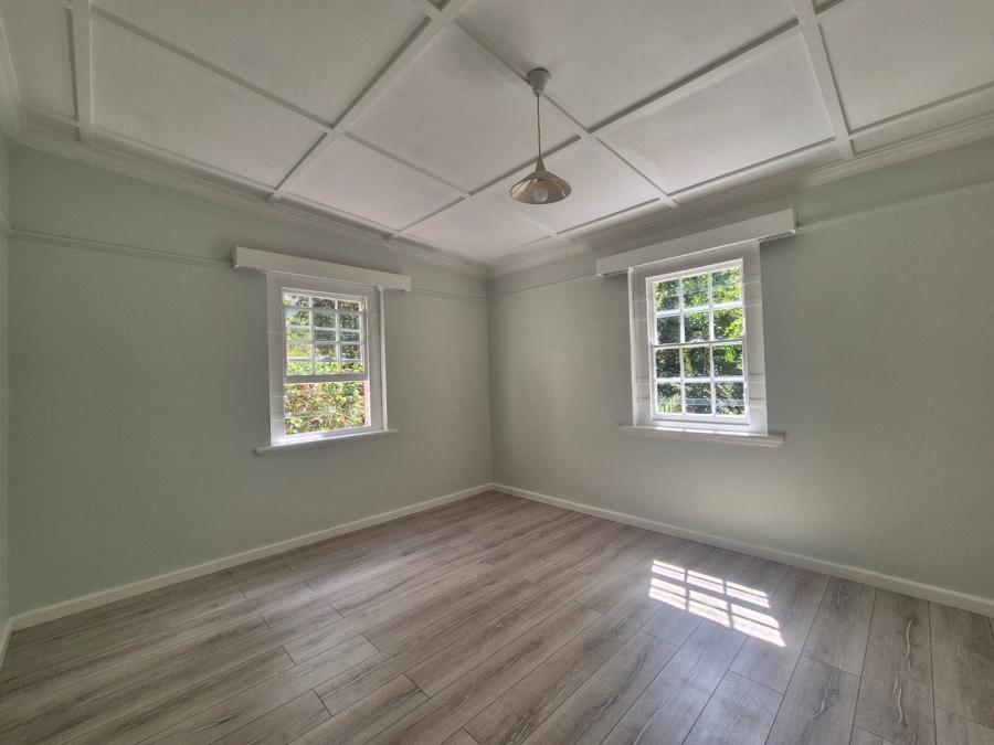 5 Bedroom Property for Sale in Heatherlands Western Cape